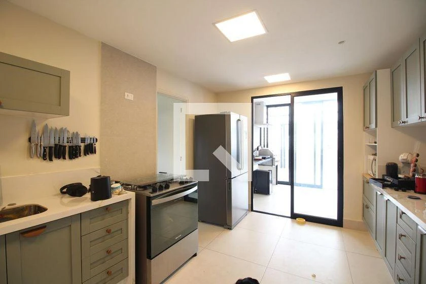 Rental penthouse with 4 bedrooms and terrace — photo 45