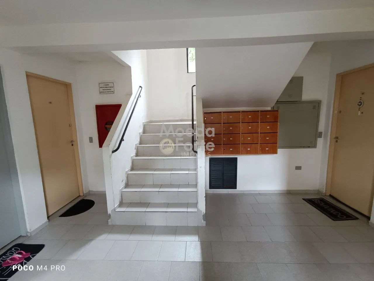 3-bedroom apartment with wood or laminate floors in Curitiba — photo 23