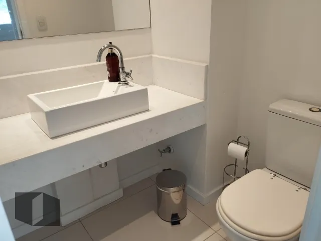 4-bedroom apartment with open-plan kitchen — photo 5