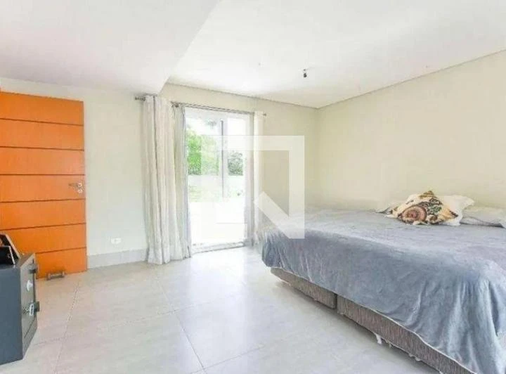 Casa para alugar com 3 suítes e 389 m², 4 vagas — photo 4