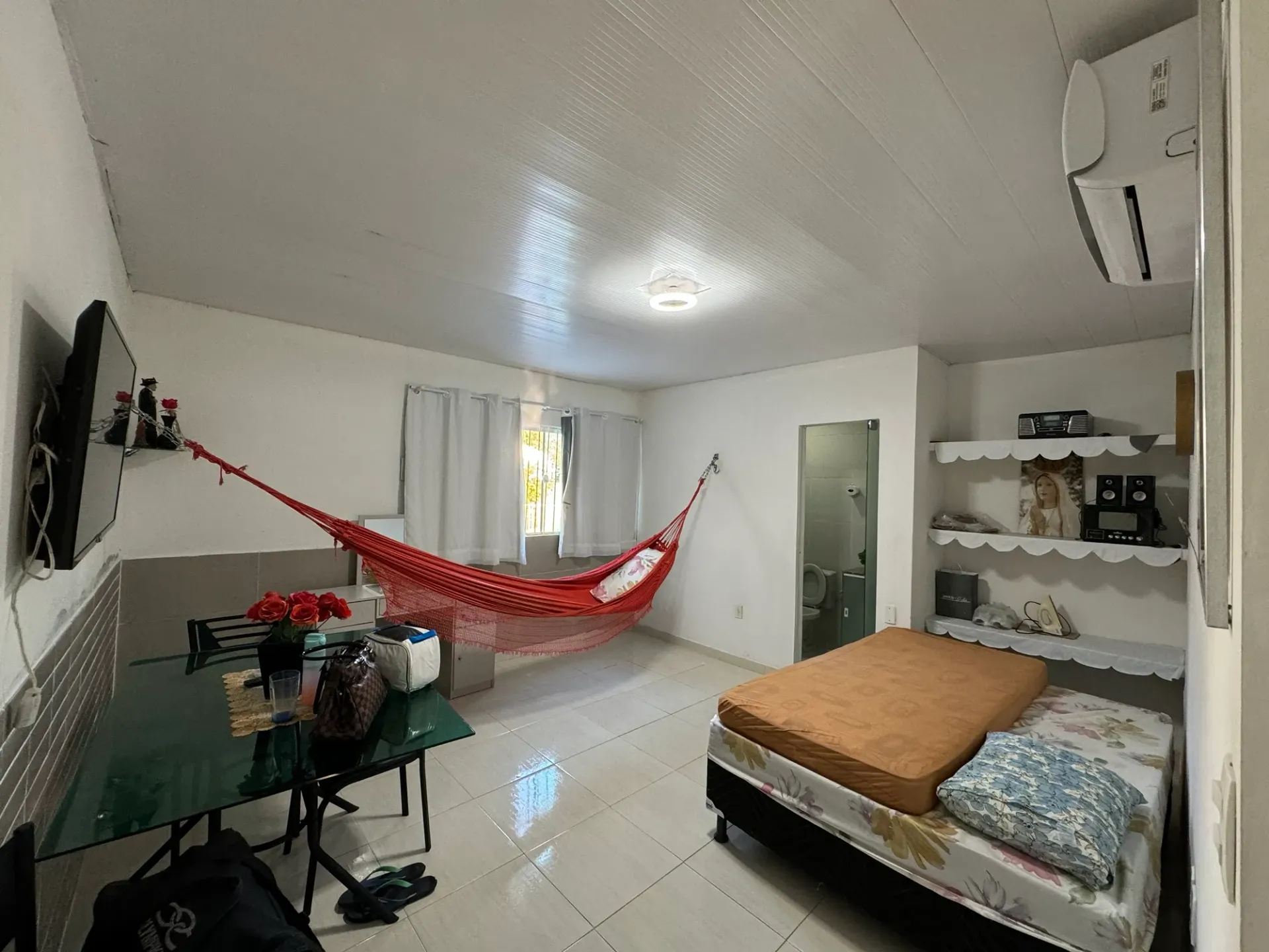 Furnished house with 5 en-suite bedrooms and private garden — photo 7