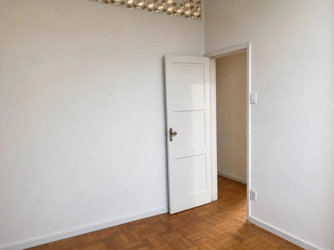 Unfurnished 3-bedroom apartment with 1 bathroom — photo 6