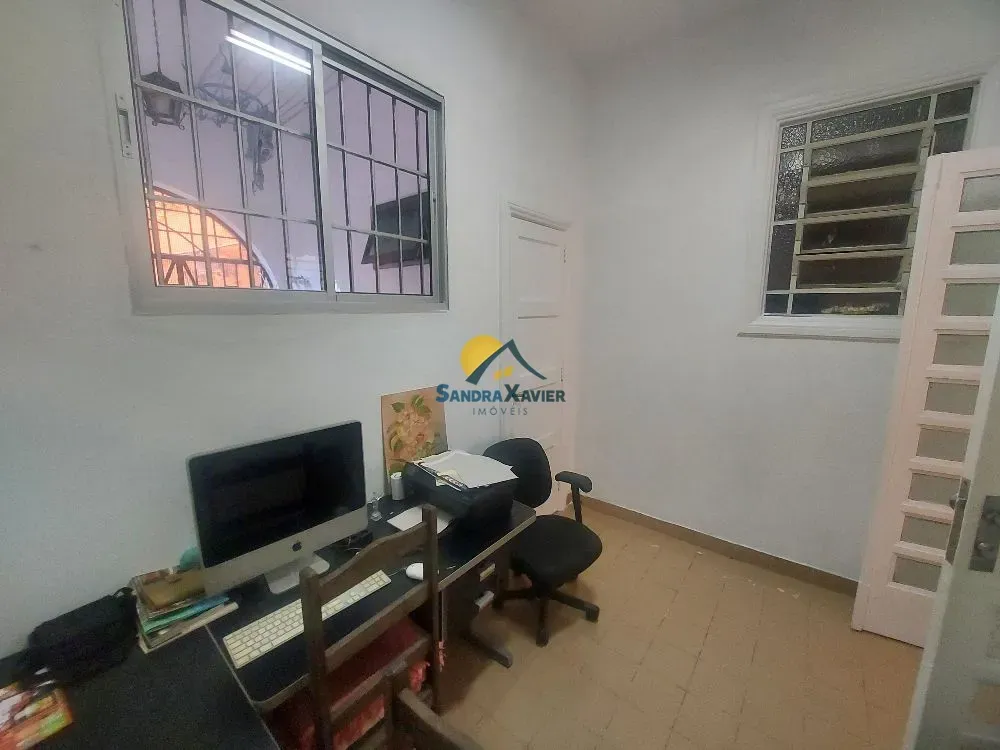 Furnished 700 m² house with 4 bedrooms and 2 en-suites — photo 71