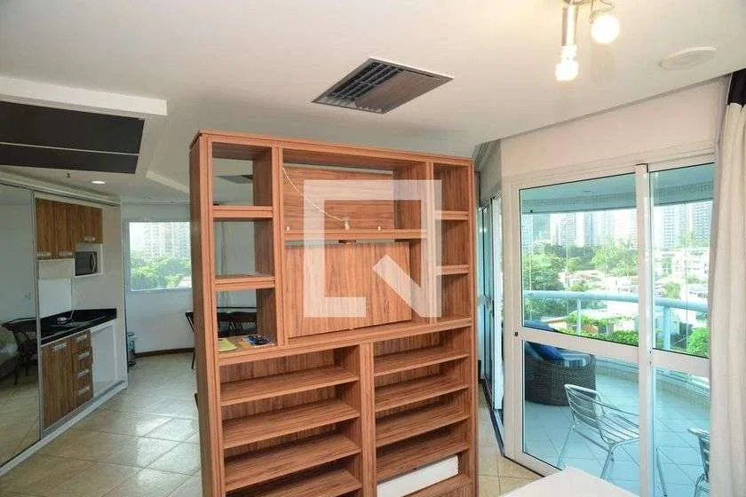Мебльована квартира 58 м² з 1 спальнею та 1 паркомісцем — photo 9