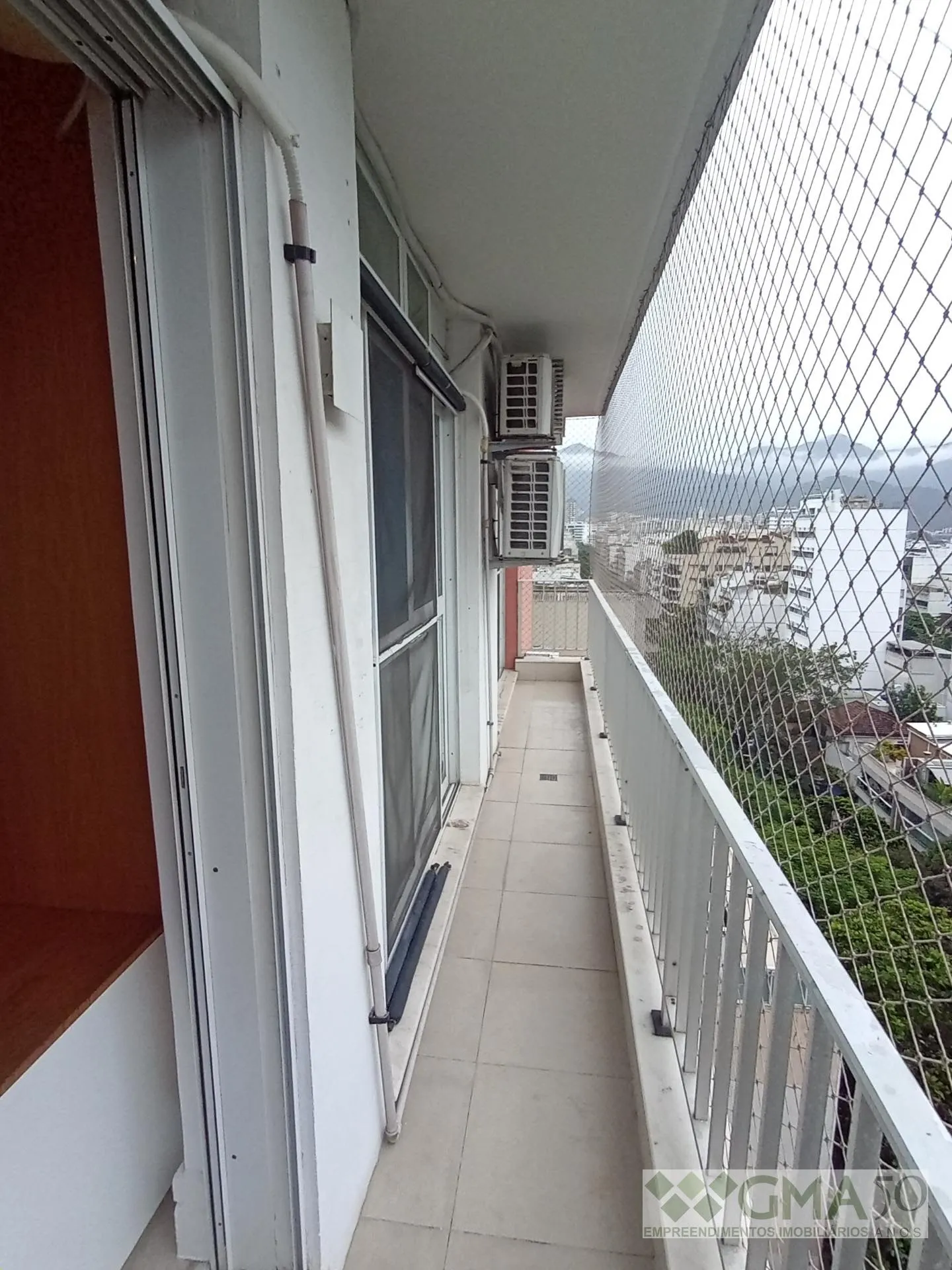 3-bedroom apartment with a mountain view — photo 20