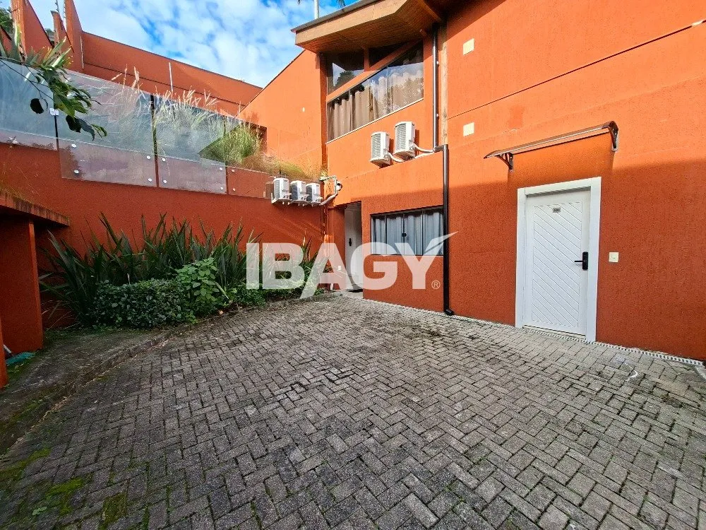 17 m² apartment with a grill on the balcony and a water view — photo 11