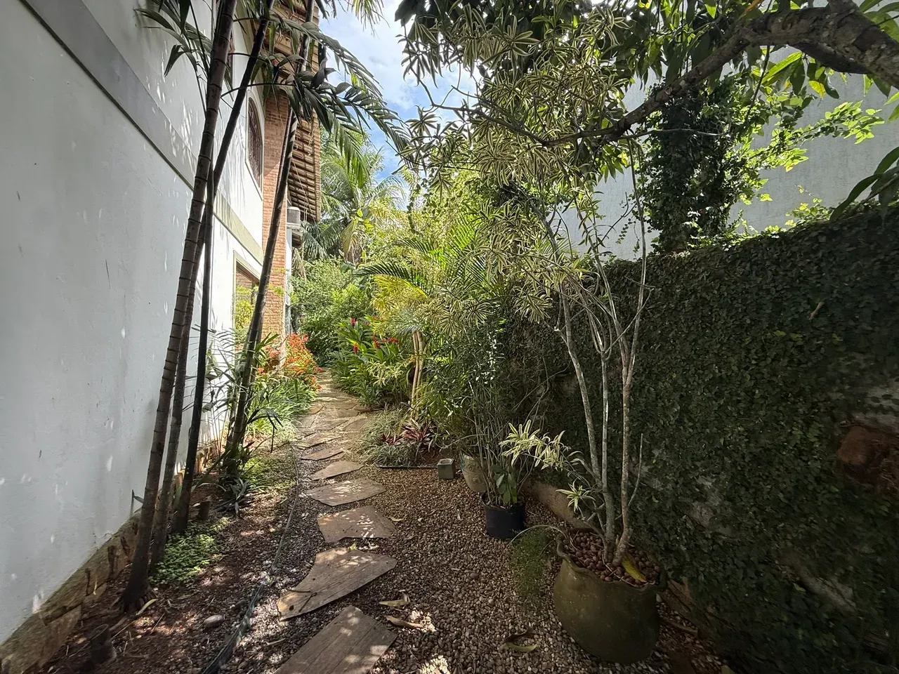 Casa mobiliada com 4 quartos e 5 banheiros — photo 25