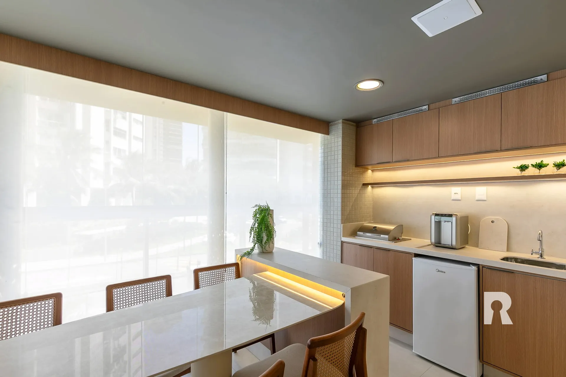 3-bedroom apartment with a jacuzzi — photo 23