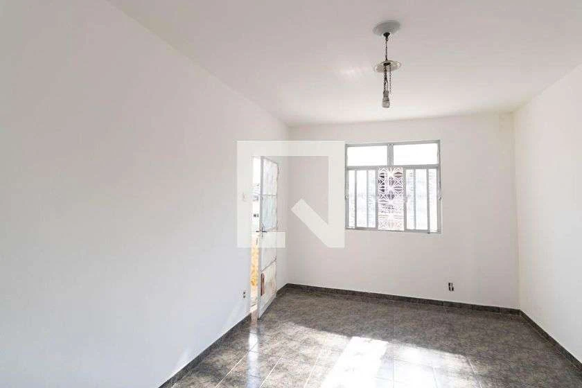 Будинок з 3 спальнями та окремою кухнею, 110 м²