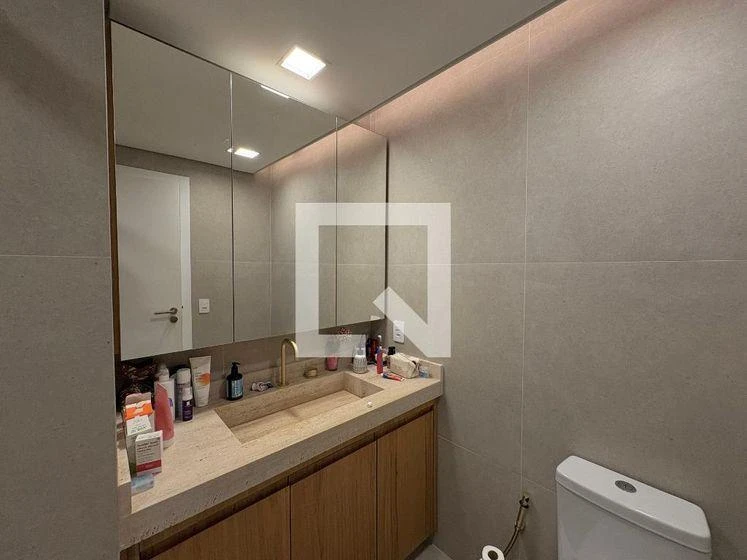 2-bedroom apartment with a glass-enclosed balcony — photo 32