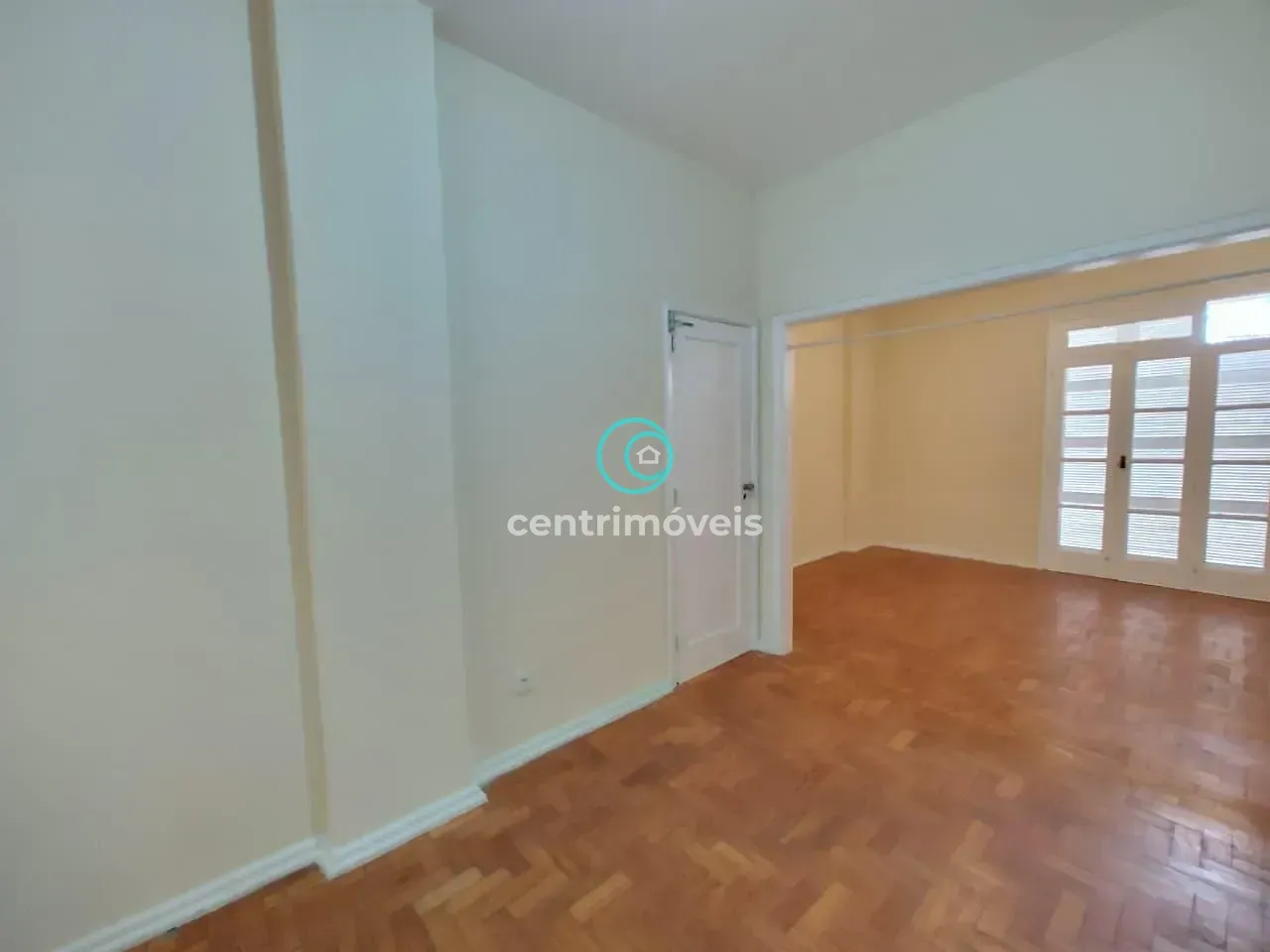 2-bedroom apartment with a mountain view in Rio de Janeiro — photo 29
