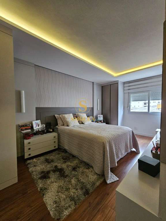 Apartamento com 3 quartos e suíte com banheiro — photo 2