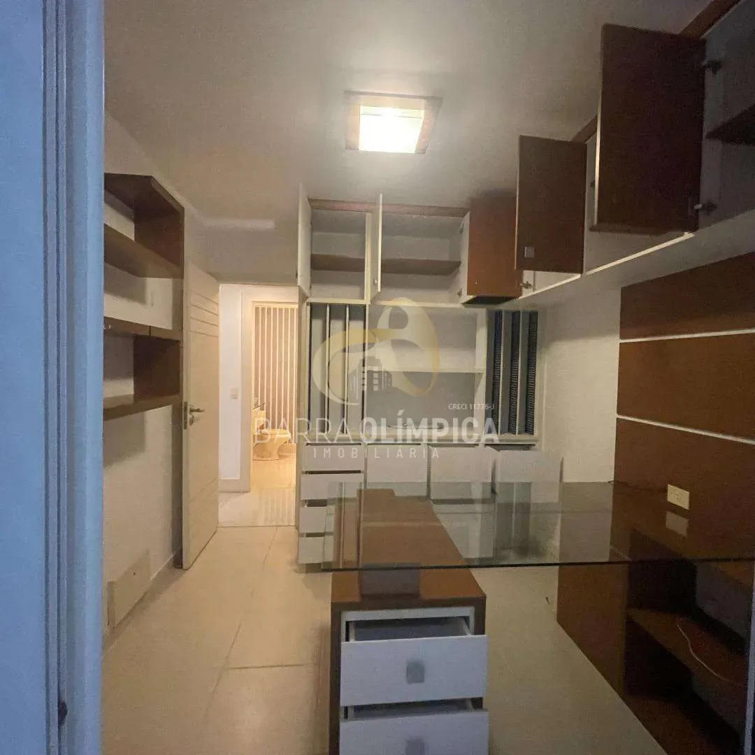 4-bedroom apartment in a building with a sauna — photo 19