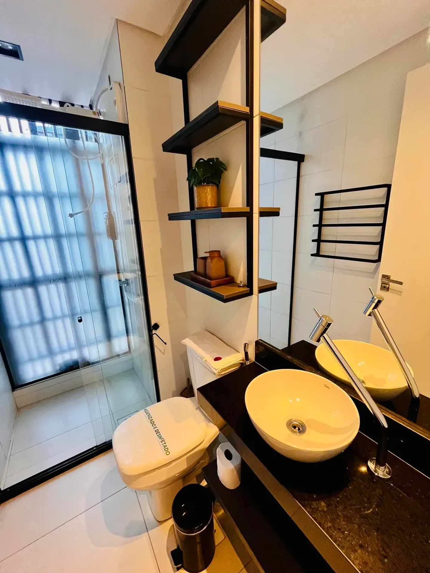 Floor-to-ceiling windows in a one-bedroom apartment, 30 m² — photo 16