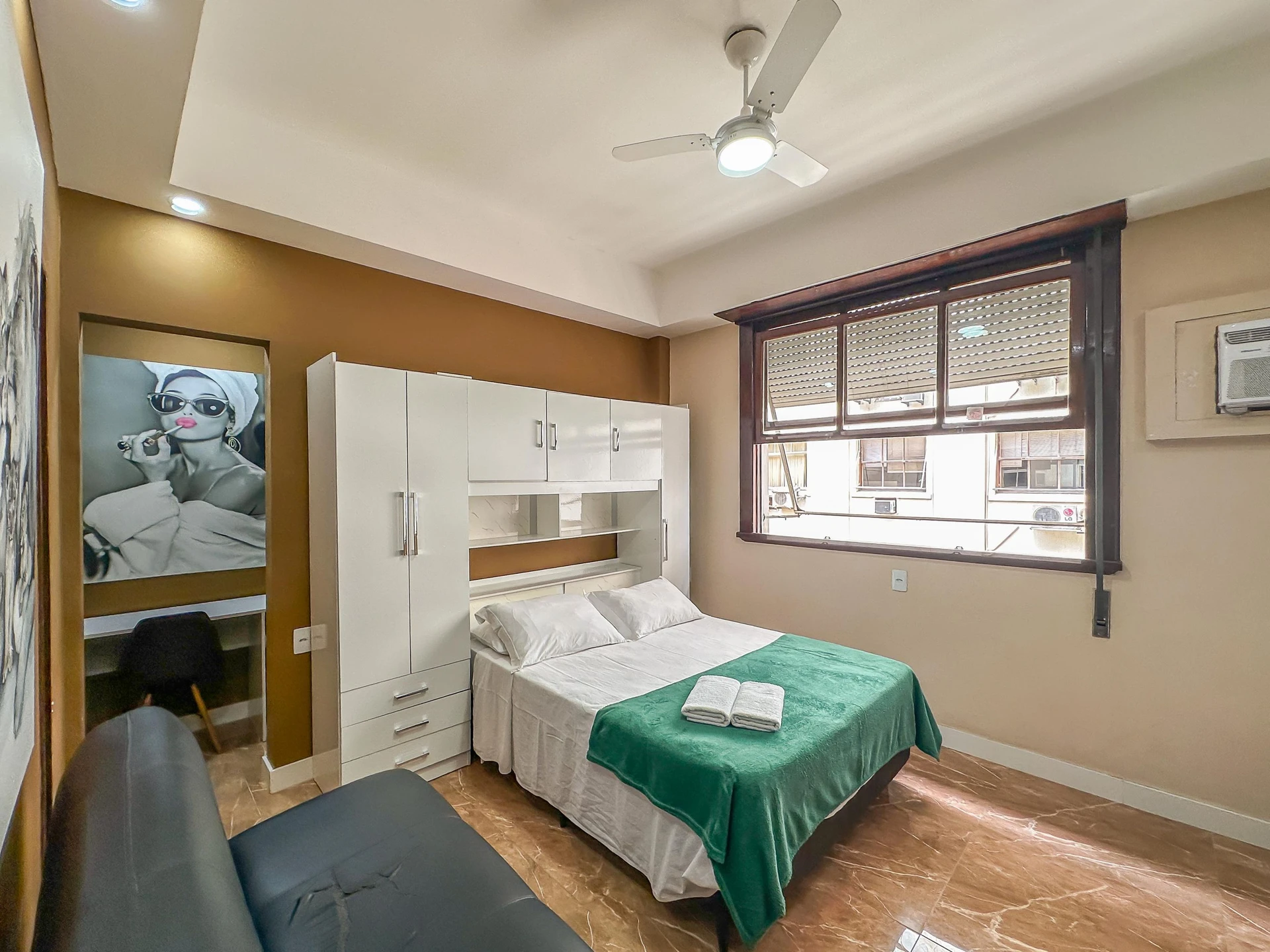 Home office in a one-bedroom apartment, 37 m²