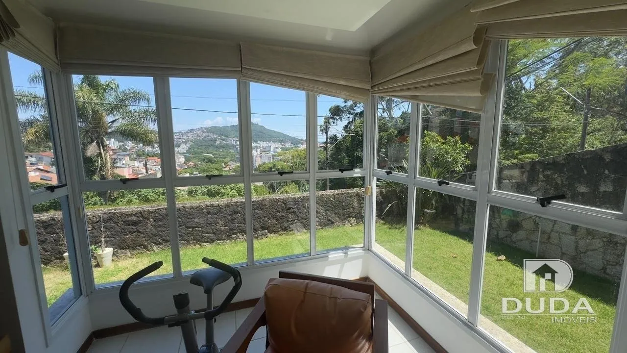 Casa con 3 dormitorios, 4 baños y jardín privado — photo 13