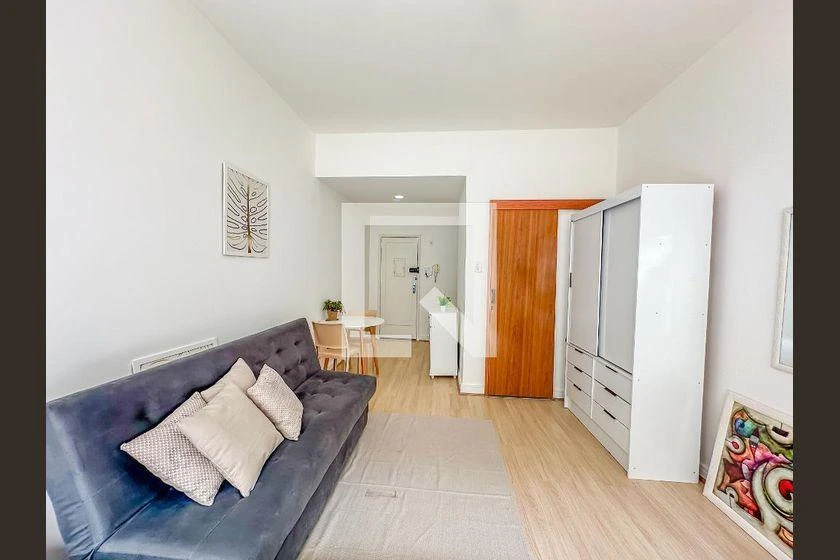 Furnished studio, 30 m² — photo 17