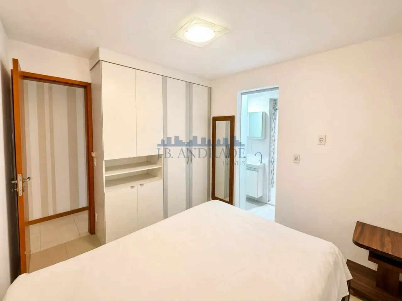 3-bedroom apartment with 3 baths and 2 parking spots — photo 8