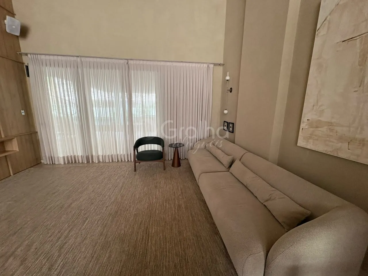 Квартира с 3 спальнями и грилем на балконе — photo 38
