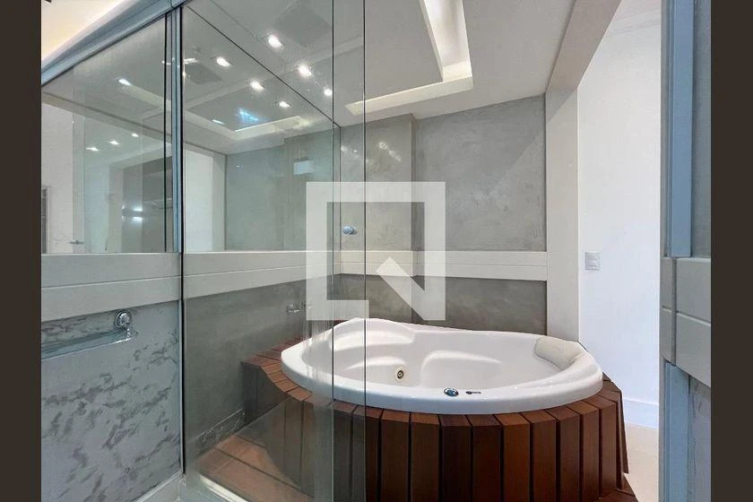 Apartamento, 105 m², com banheira — photo 38