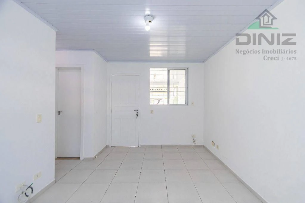 Rental house with 2 bedrooms and covered parking for 2
