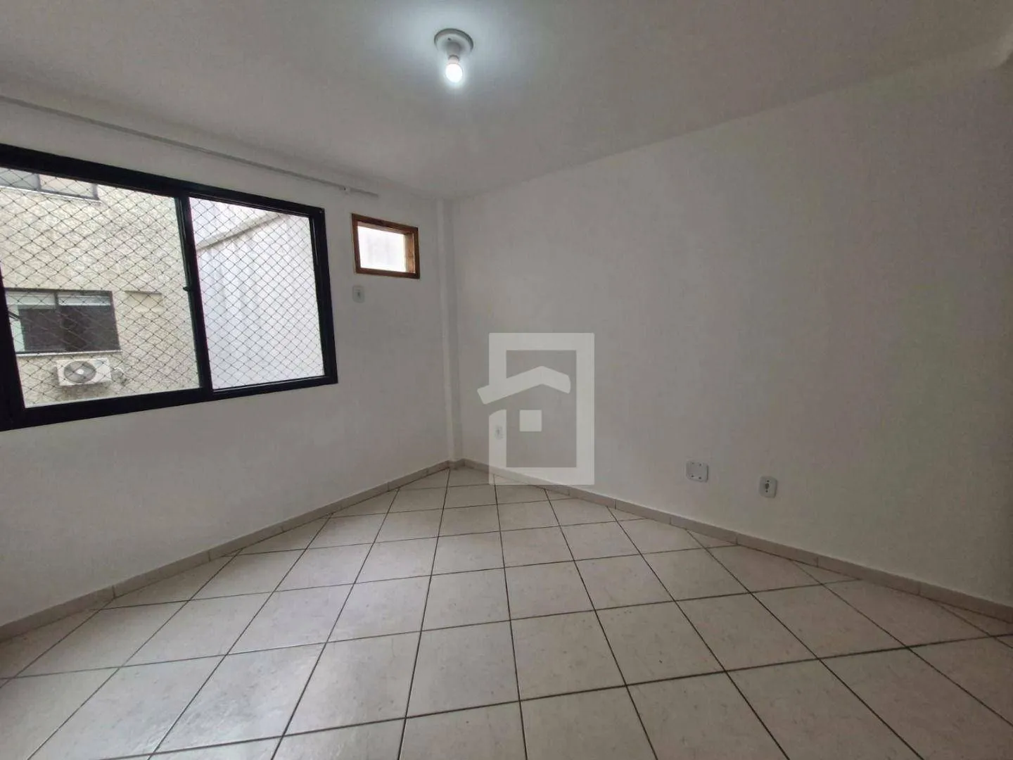 Apartamento com 2 quartos e 2 banheiros — photo 16