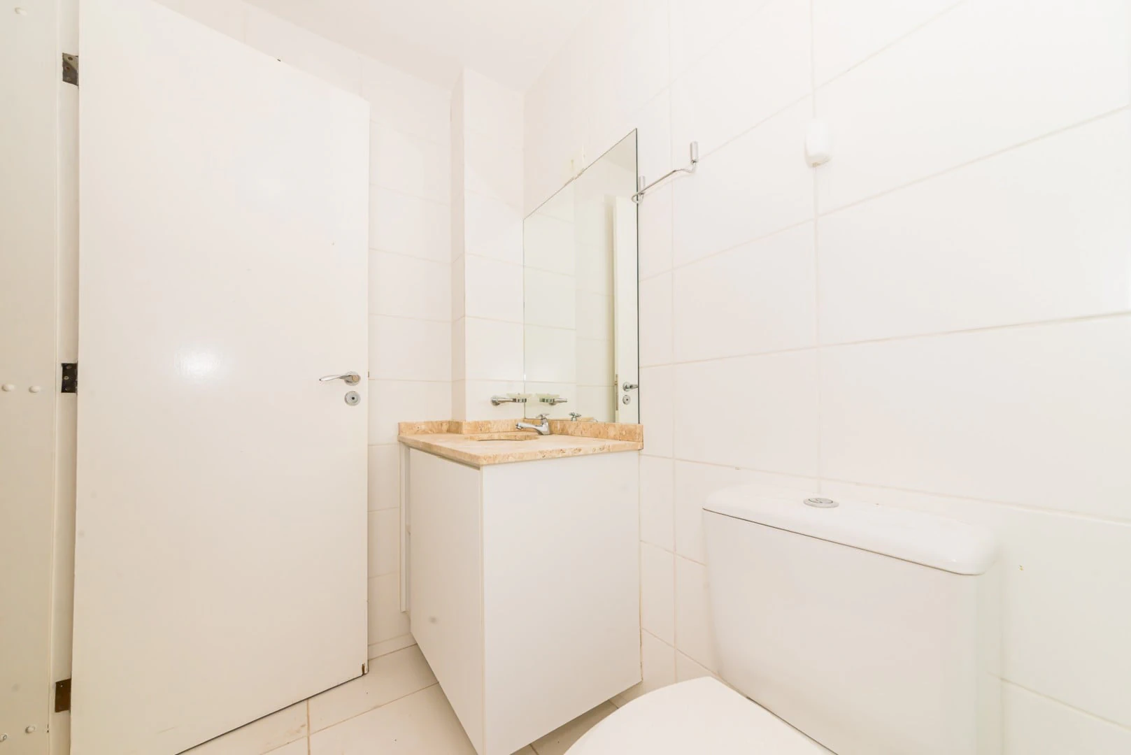 Apartamento com piso de madeira ou laminado, Cabral — photo 18