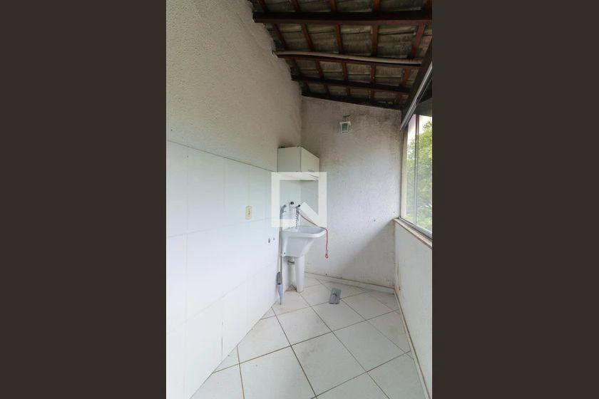 Balcony with a grill in a 2-bedroom house, 125 m² — photo 4