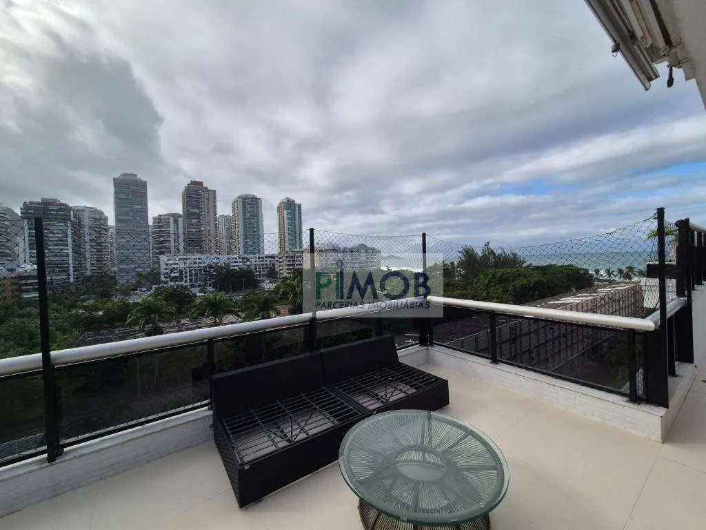 Furnished duplex penthouse with 3 bedrooms and 256 m² — photo 78