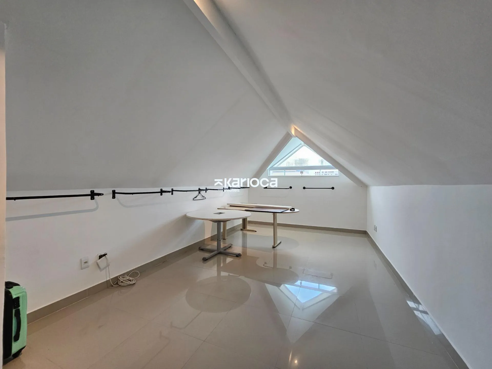 Furnished apartment with closed kitchen and 4 bedrooms — photo 49