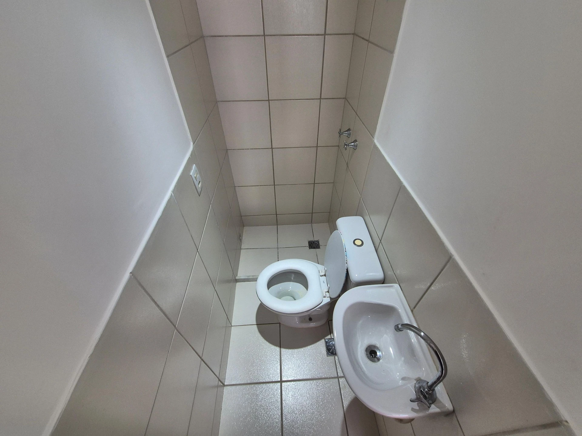 Unfurnished 3-bedroom apartment with balcony and 1 parking — photo 40