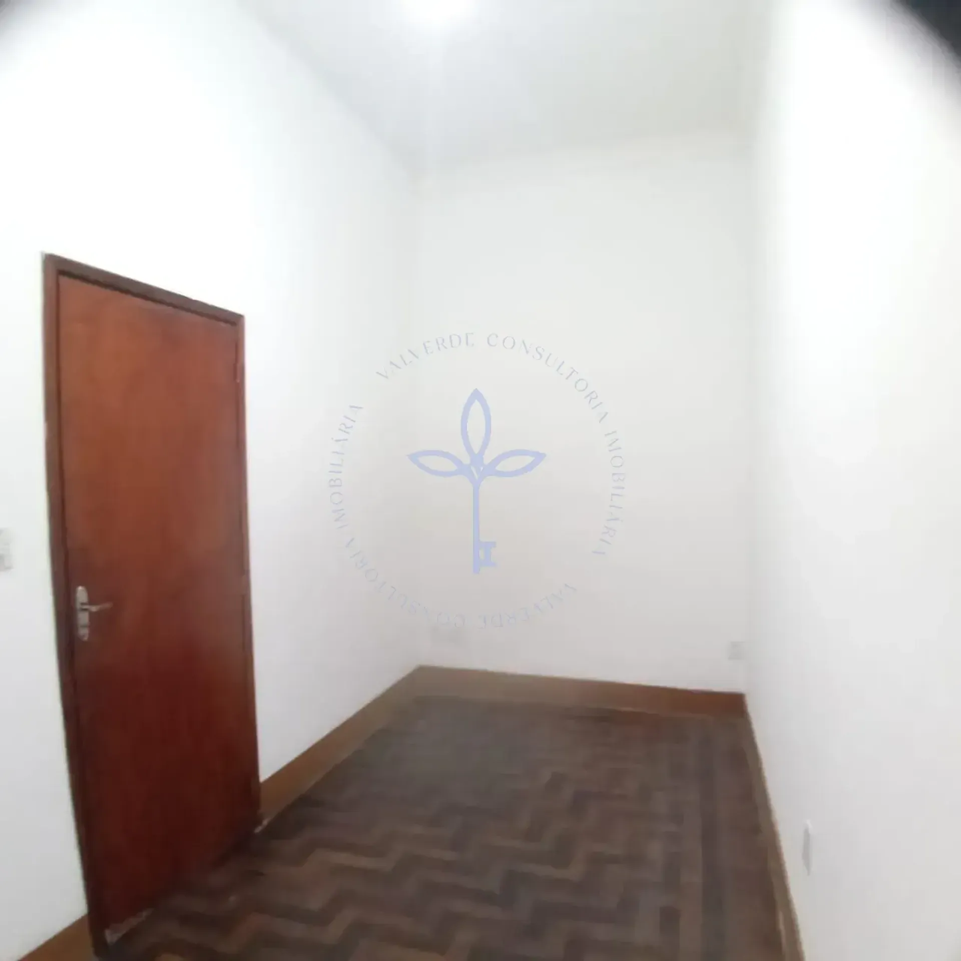 Casa com varanda e 1 vaga de estacionamento para alugar — photo 61
