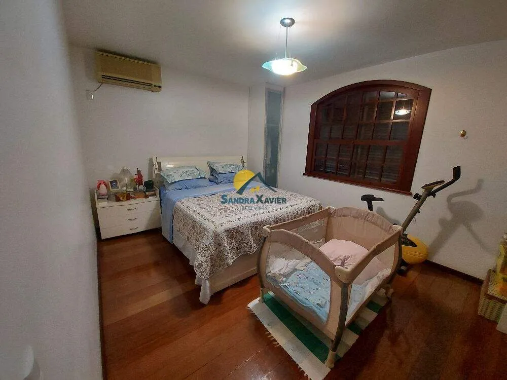 House with 4 bedrooms and 5 bathrooms for rent — photo 32