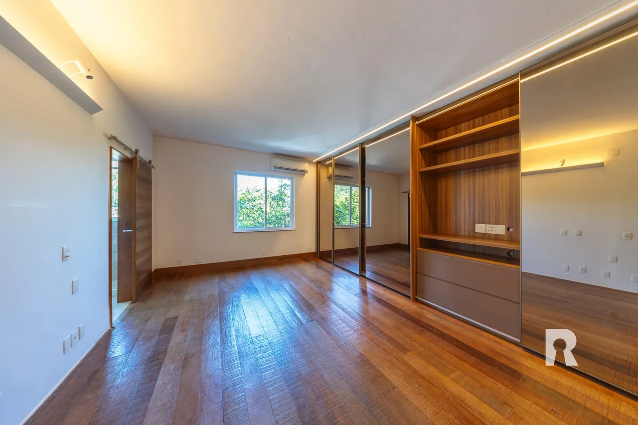Furnished house with 5 bedrooms and 5 bathrooms — photo 5