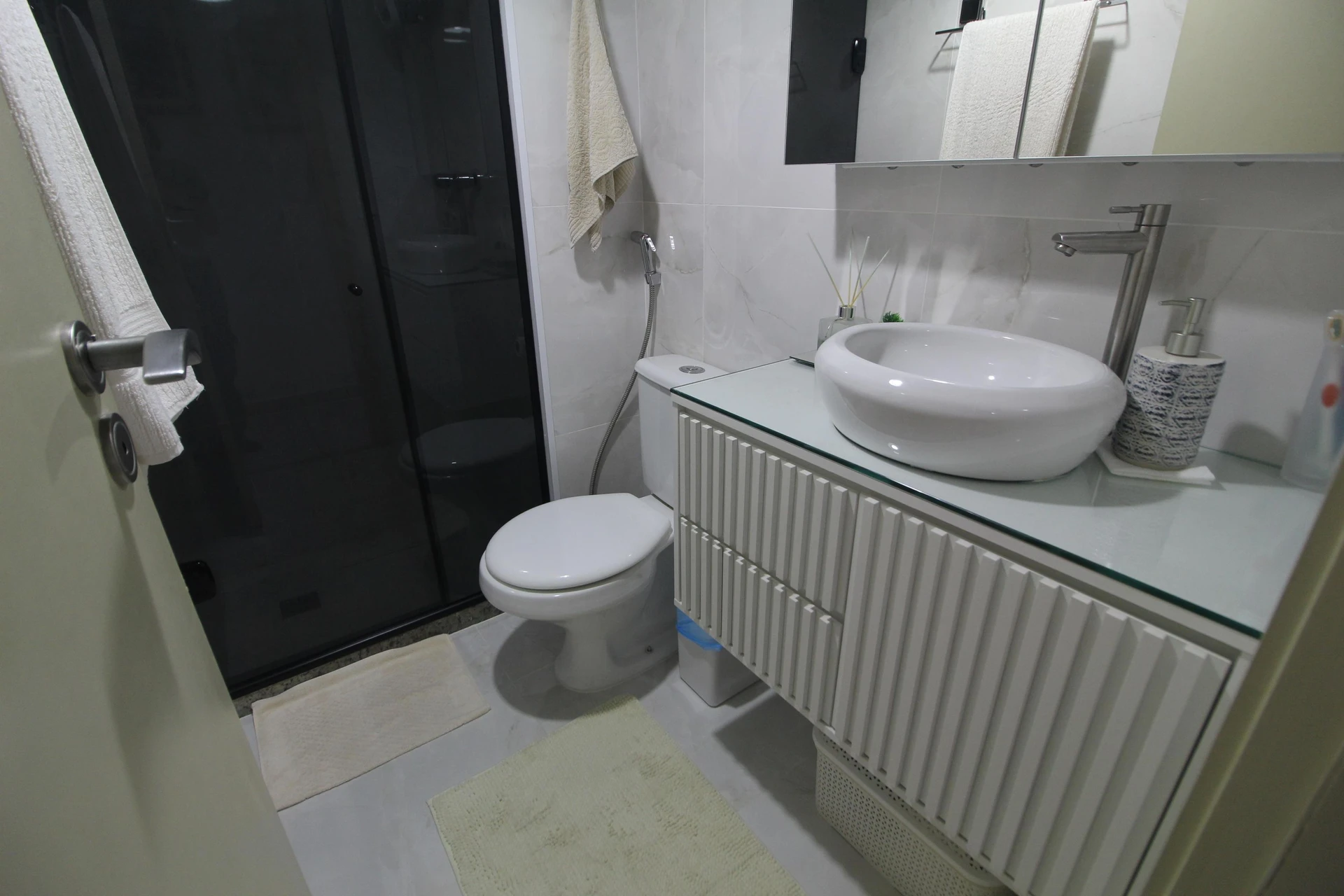 Mountain view in a 3-bedroom apartment, 90 m² — photo 45