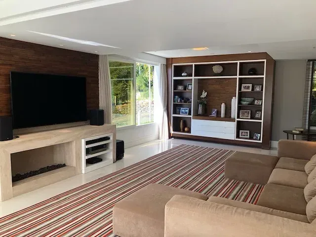 House with 6 en-suite bedrooms and 1372 m² — photo 35