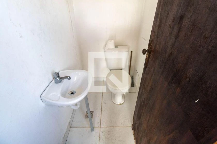 Casa com 3 quartos e 2 banheiros, 160 m² — photo 49