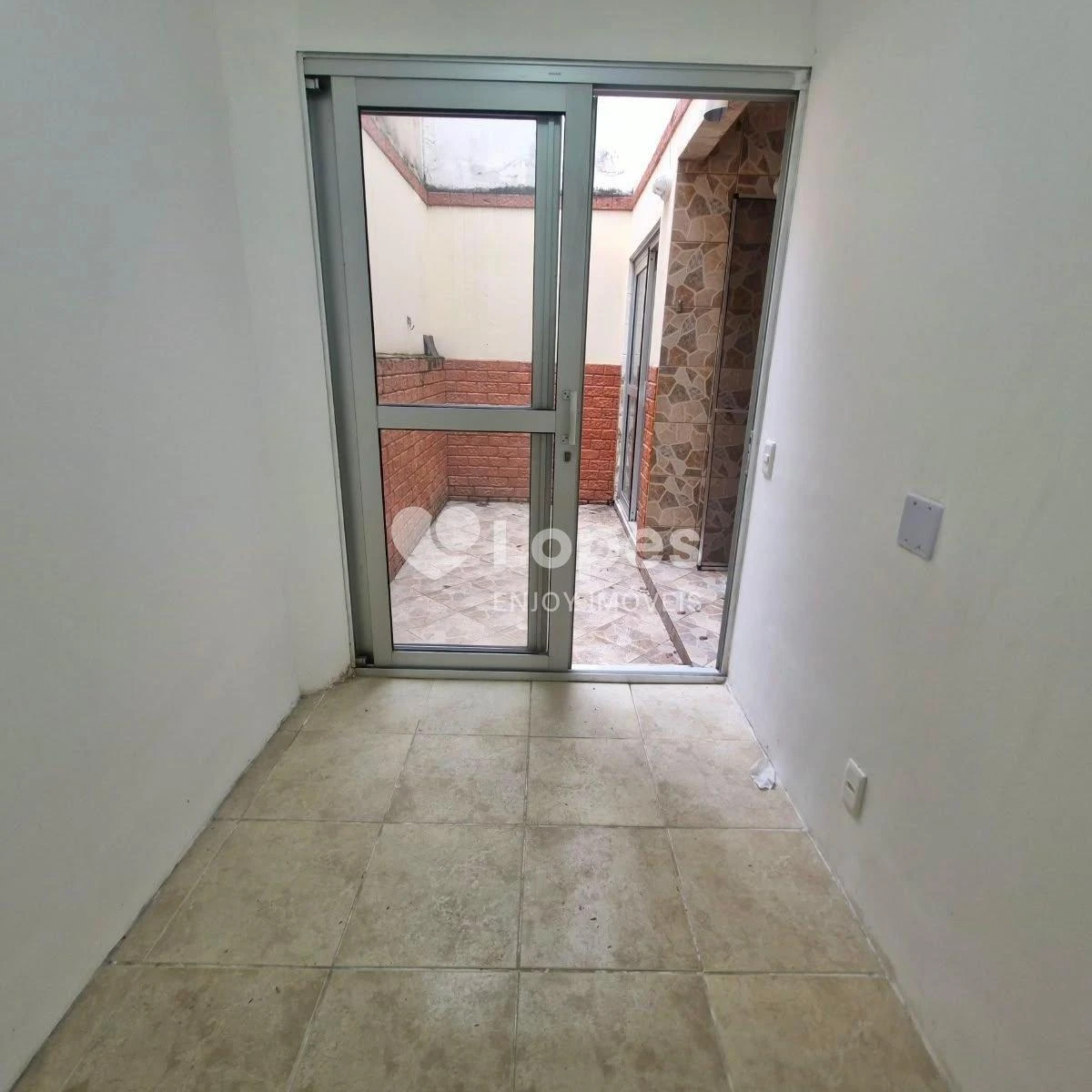 2-bedroom apartment, 1 with its own bathroom, 80 m² — photo 19