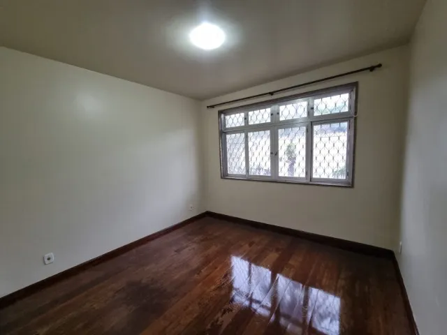Apartamento, 150 m², com piso de madeira ou laminado — photo 3