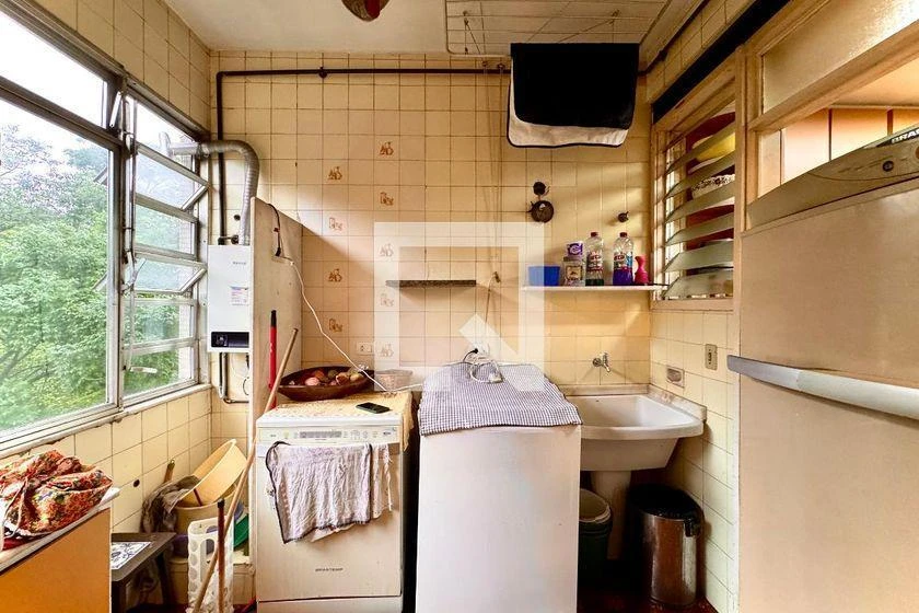 Furnished apartment, 180 m², with a glass-enclosed balcony — photo 8