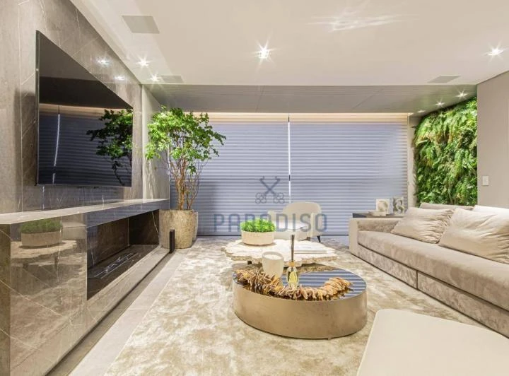 Furnished 486 m² apartment with open-plan kitchen