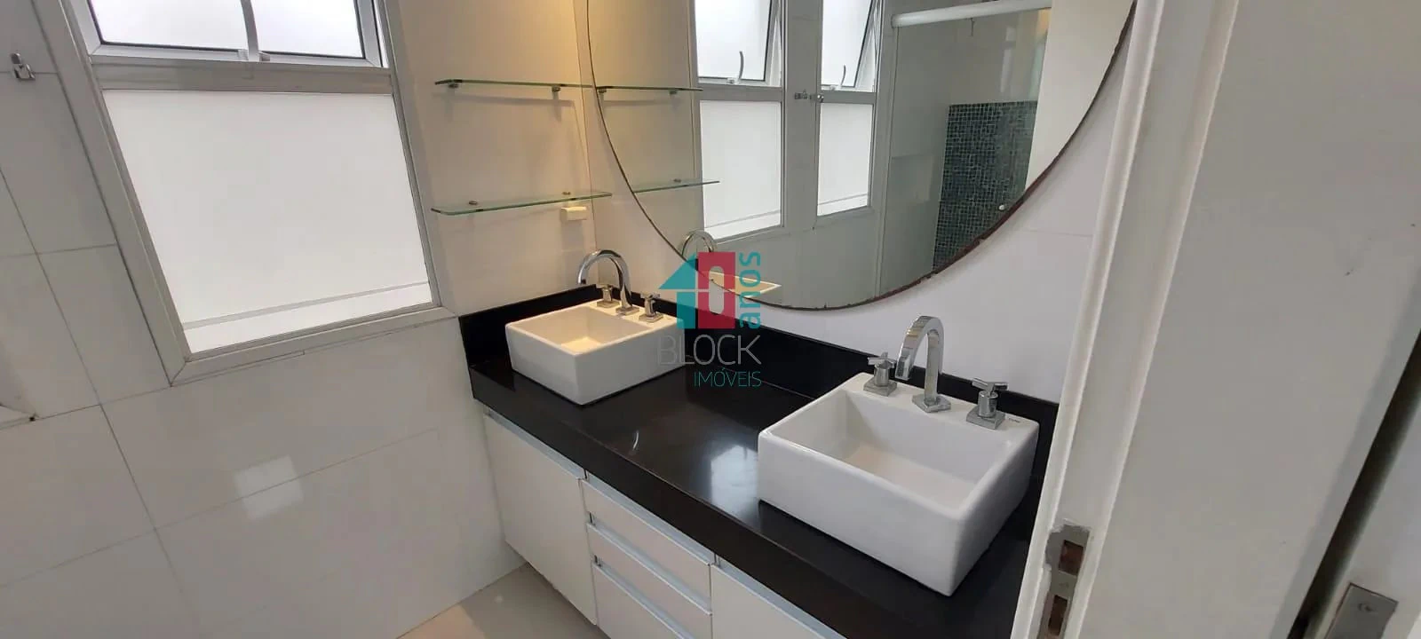 Casa de 200 m² com 4 suítes e 3 vagas — photo 19