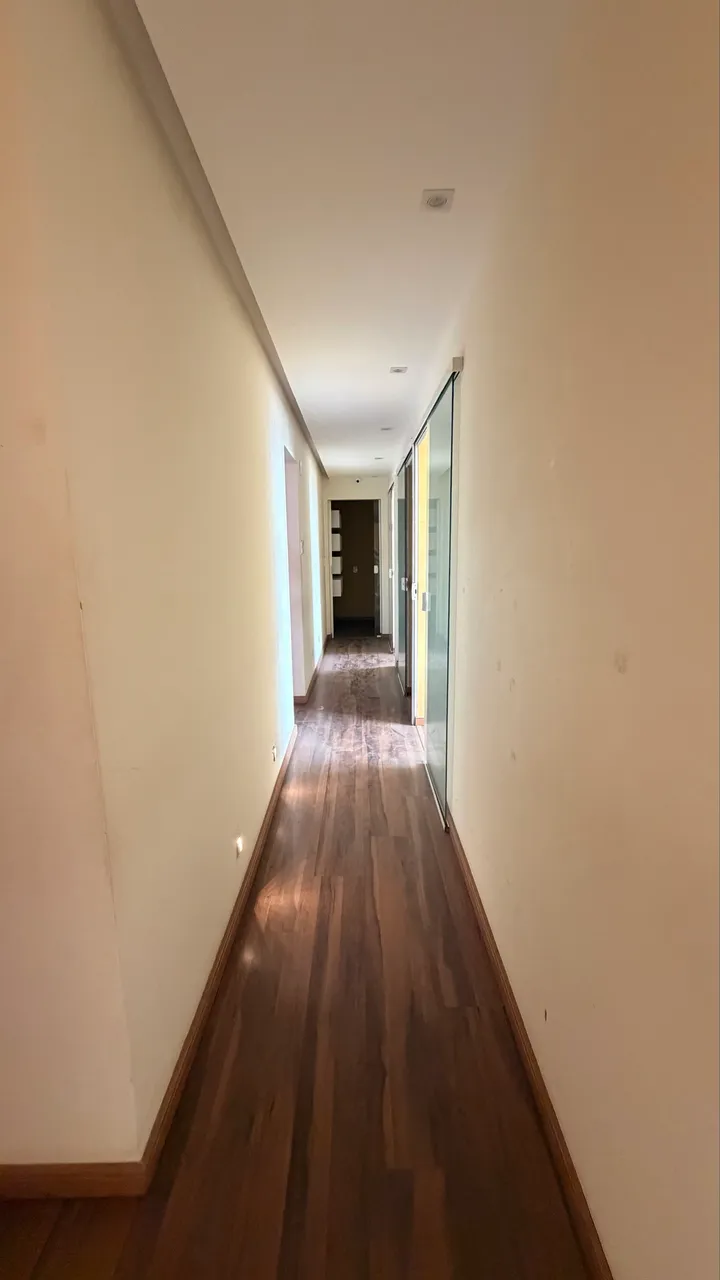 Apartment with 5 bedrooms and 1 bathroom, no parking — photo 7