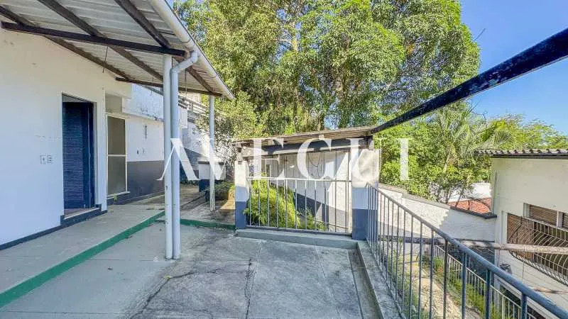 Casa sin amueblar con 4 dormitorios y 556 m² — photo 30