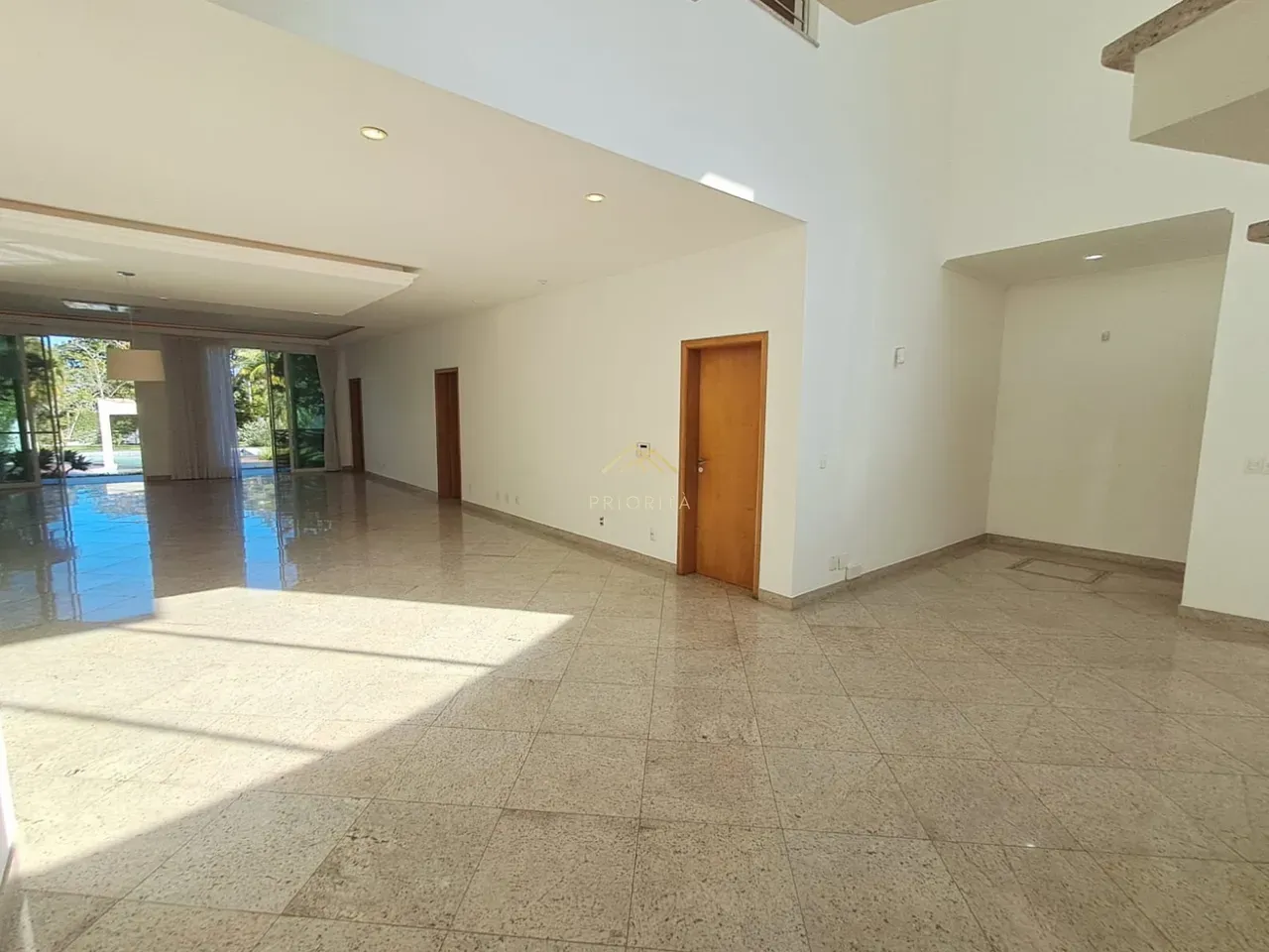 Casa em condomínio fechado com 6 quartos e 13 banheiros — photo 18