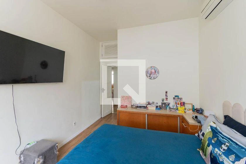 Casa para alugar com 4 quartos e 230 m², 3 banheiros — photo 42