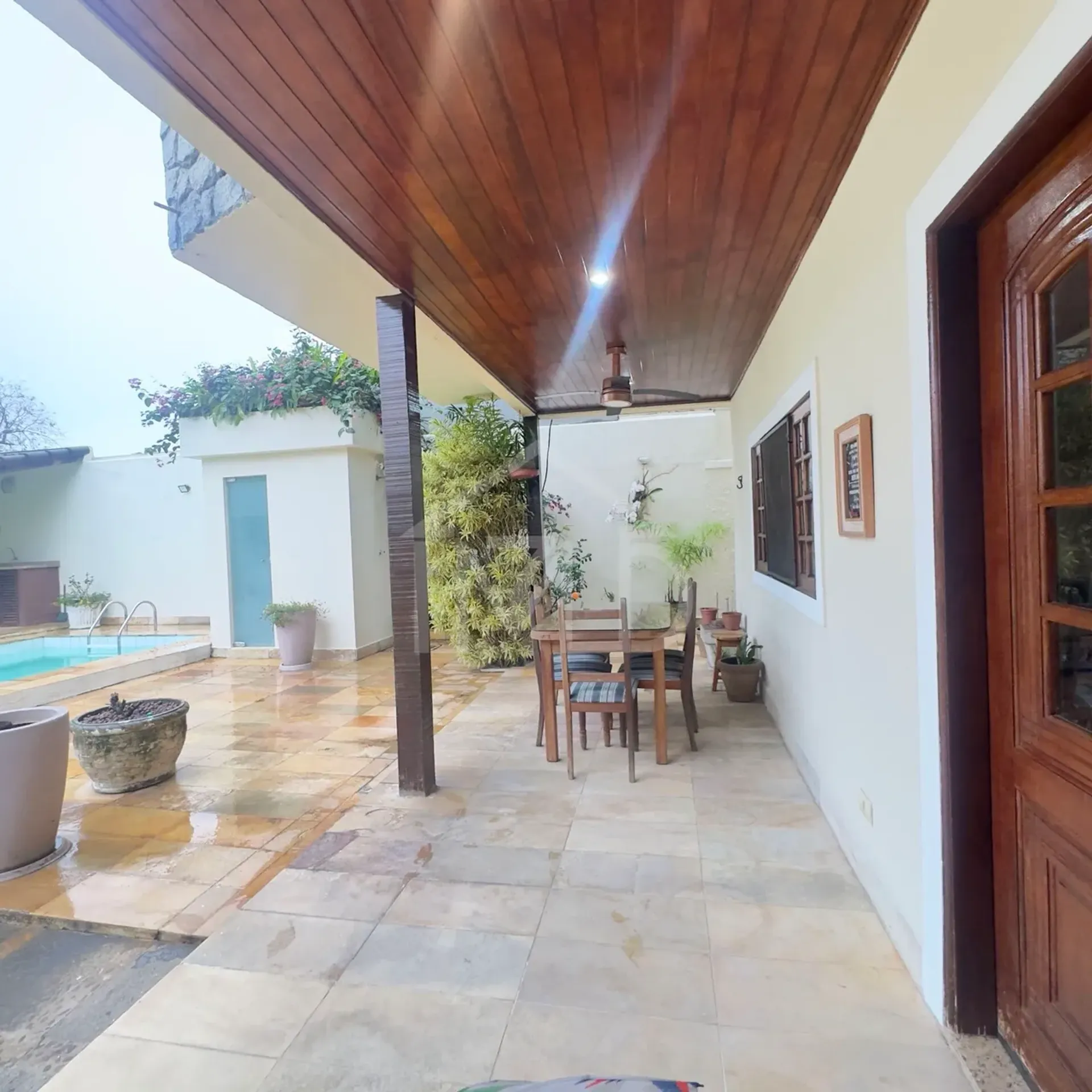 Furnished house, 250 m², with a walk-in closet — photo 9