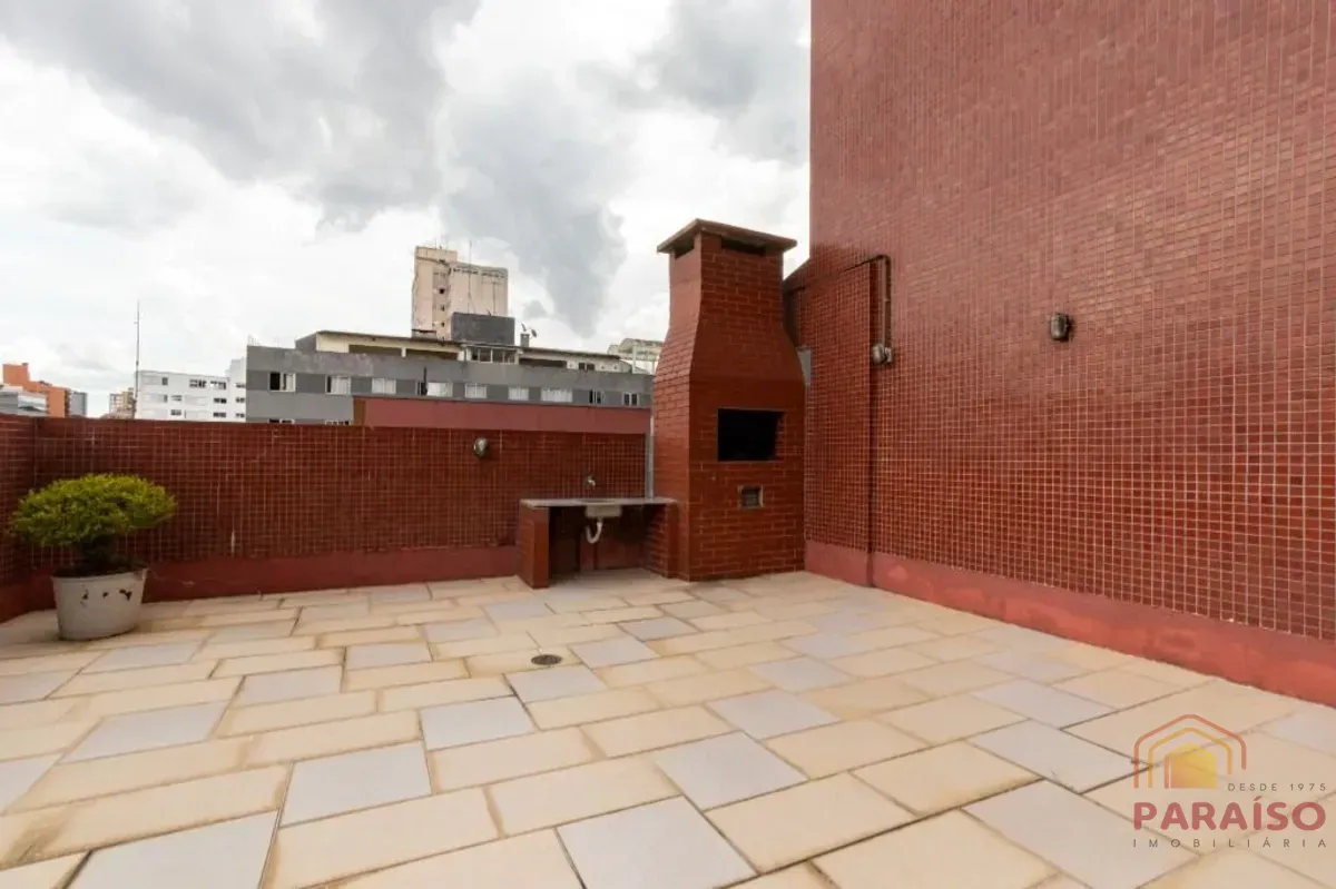 Studio with 1 bedroom, 1 bathroom and a 34 m² compact kitchen — photo 33