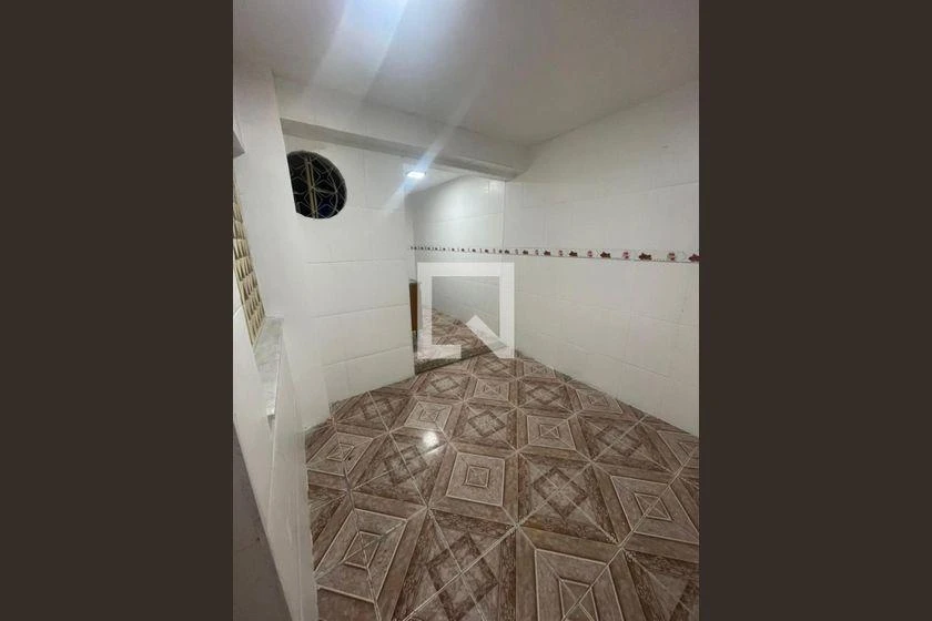 Casa sin muebles con suite, 2 dormitorios y 150 m² — photo 2