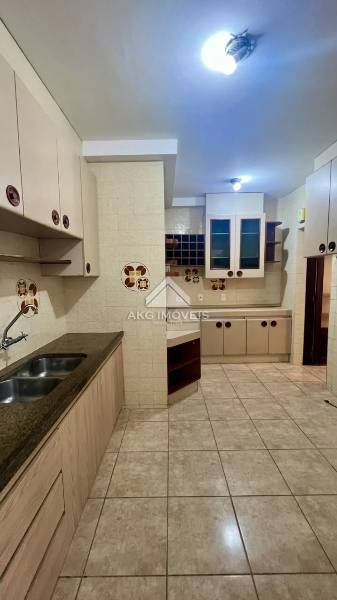 3-bedroom apartment with a home office in Curitiba — photo 2